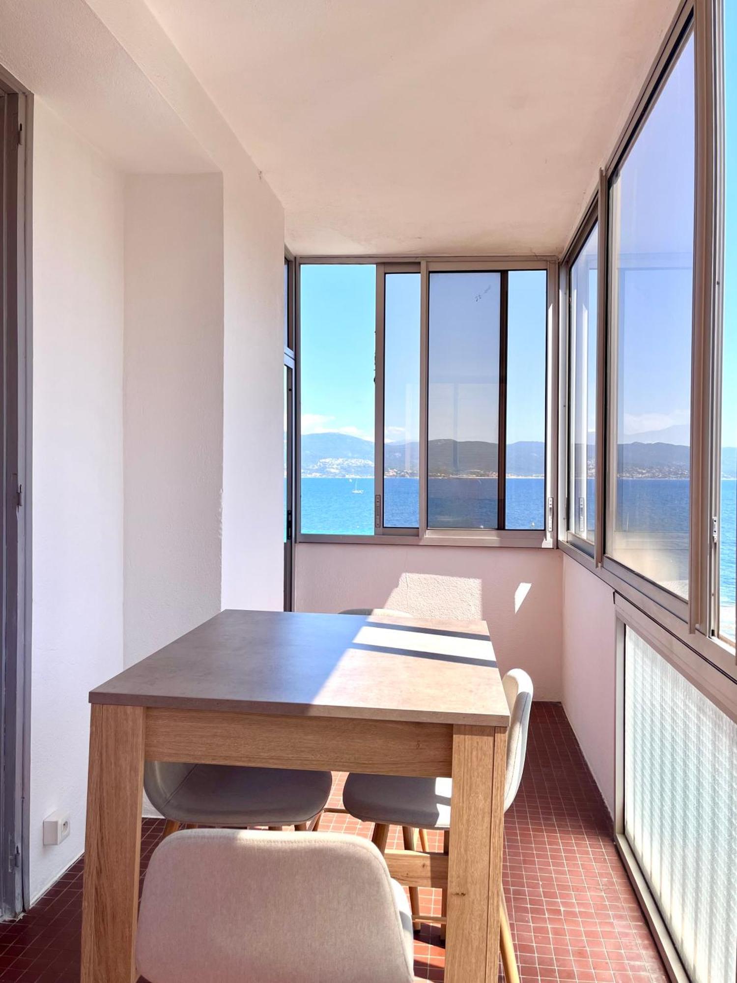 Front De Mer Beau T3 Climatise Balcon Parking Ajaccio Ajaccio  Esterno foto